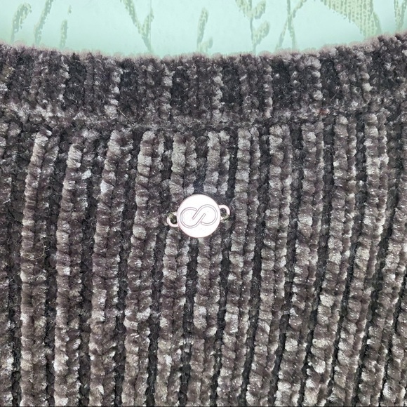 CALIA by CARRIE UNDERWOOD Effortless Chenille Sweater Plum NWT XS - Picture 14 of 14